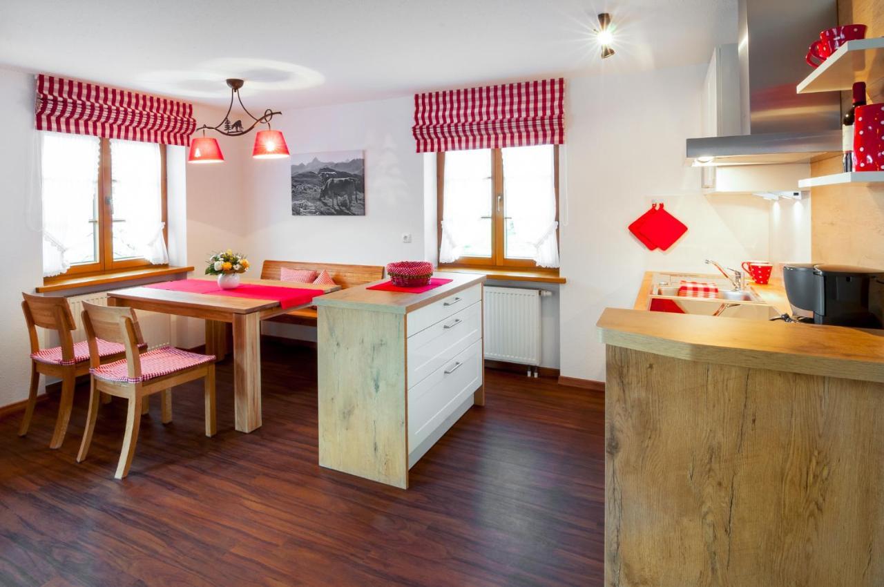 Wohlfuehl-Ferienwohnungen Schneider Bad Hindelang Extérieur photo