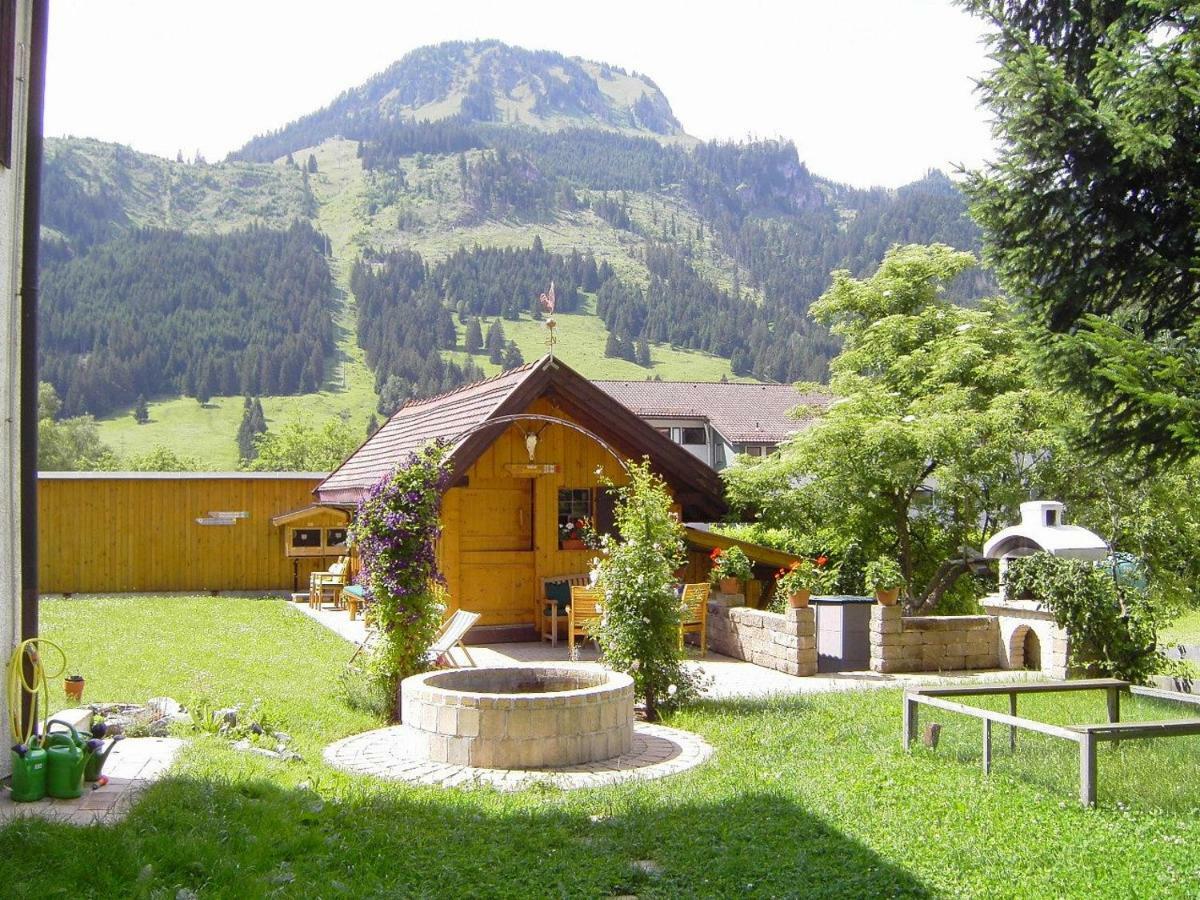 Wohlfuehl-Ferienwohnungen Schneider Bad Hindelang Extérieur photo